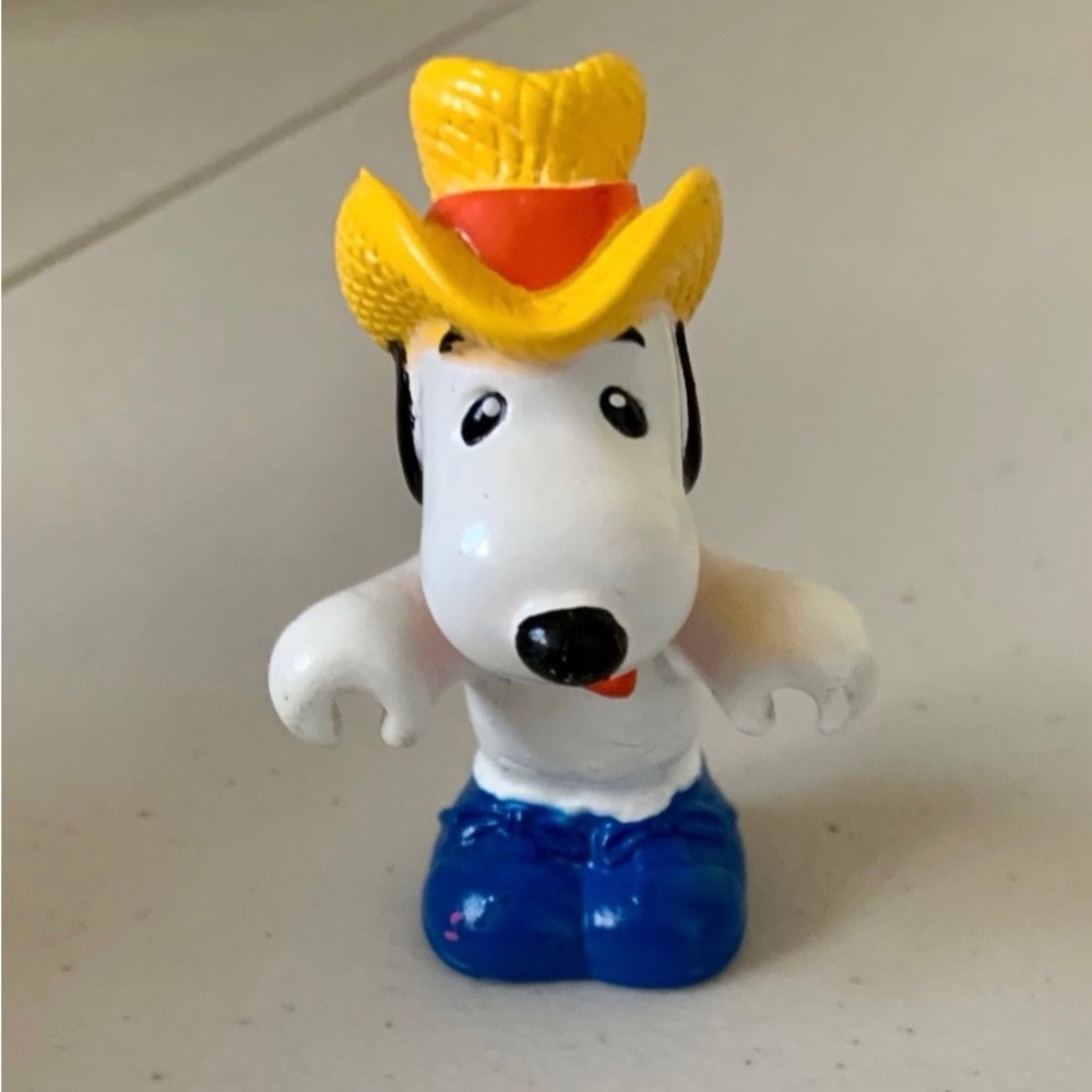 Vintage Peanuts Snoopy Charlie Brown Toys Lot Of Eight. - Picture 6 of 13